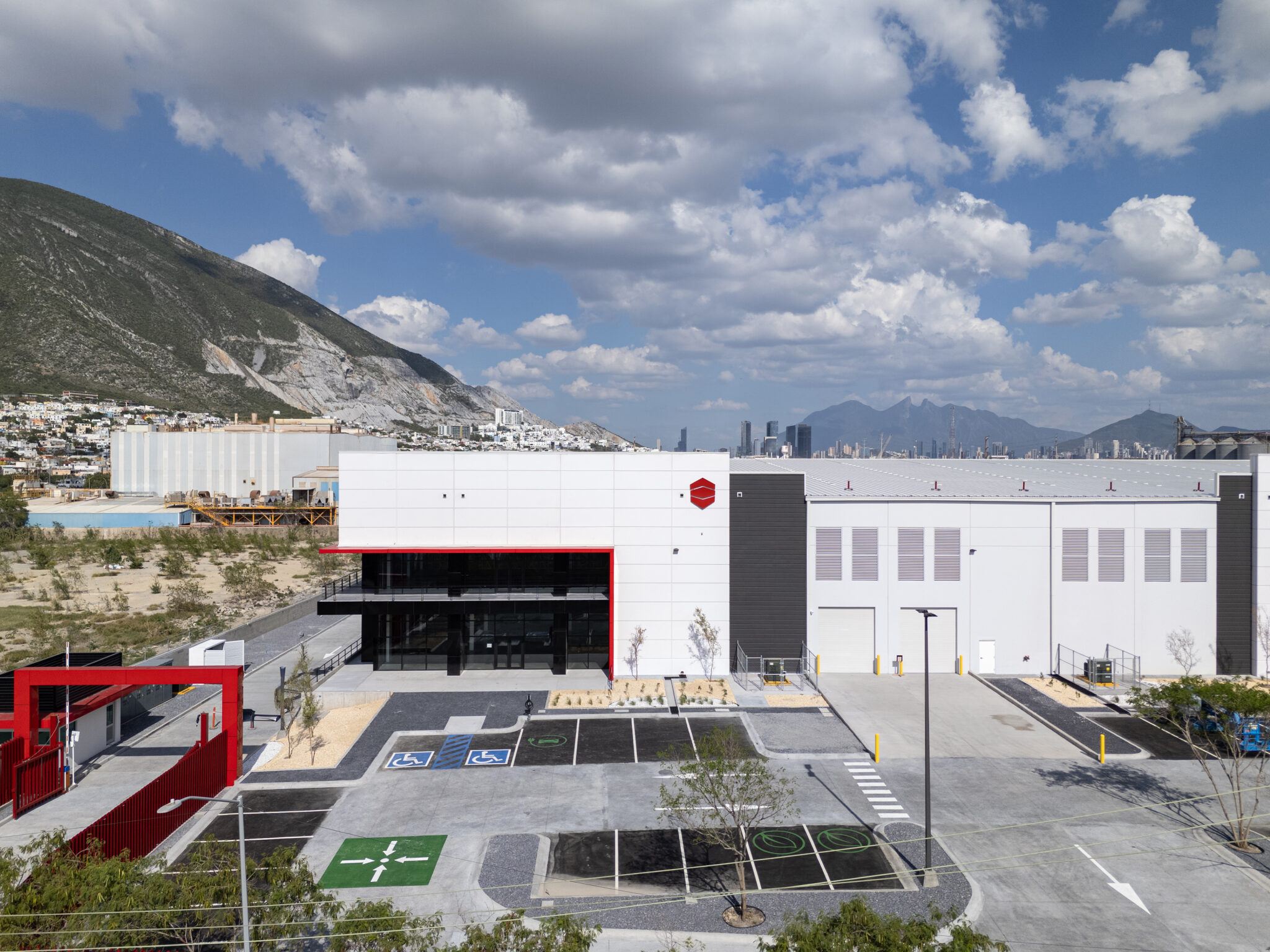 ProximityParks San Pedro | Last Mile Logistics Industrial Real Estate | Parque Industrial para logística en Monterrey Fachada